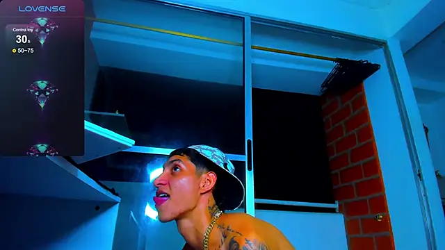 Snapshot of Hardcockboysxxx chatting on 01.10.25 Hardcockboysxxx online show from 01.10.25