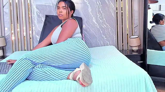 CiaraHarris online show from 02.05.25