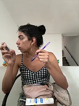 Snapshot of Alahia_Rodriguez chatting on 10.31.25 Alahia Rodriguez online show from 10.31.25