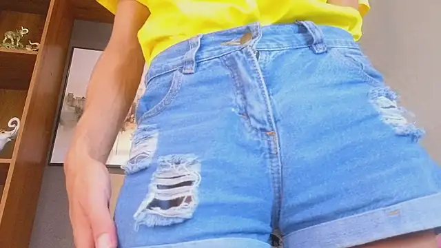 Alahia Rodriguez online show from 07.07.26