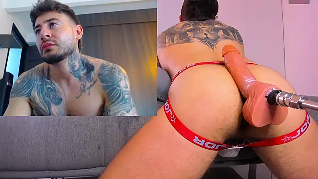 Snapshot of ChrisMiller69 chatting on 11.07.25 ChrisMiller69 online show from 11.07.25