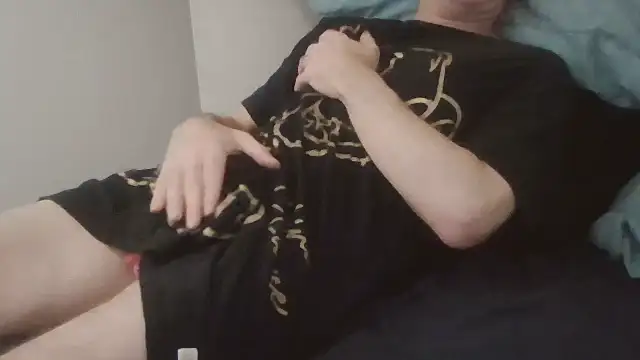 Snapshot of 1tam chatting on 11.05.25 1tam online show from 11.05.25