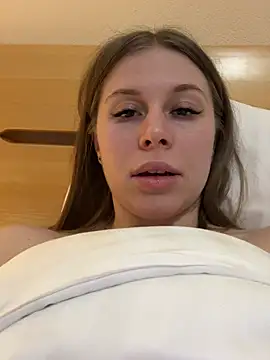 Snapshot of MilissaSee chatting on 02.22.25 MilissaSee online show from 02.22.25