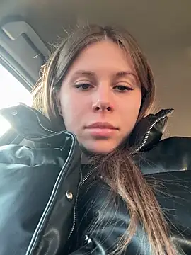Snapshot of MilissaSee chatting on 02.25.25 MilissaSee online show from 02.25.25