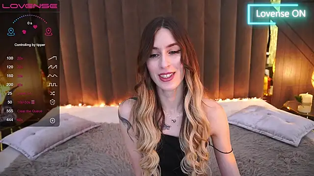Snapshot of Sexy_Lava chatting on 01.27.25 Sexy Lava online show from 01.27.25