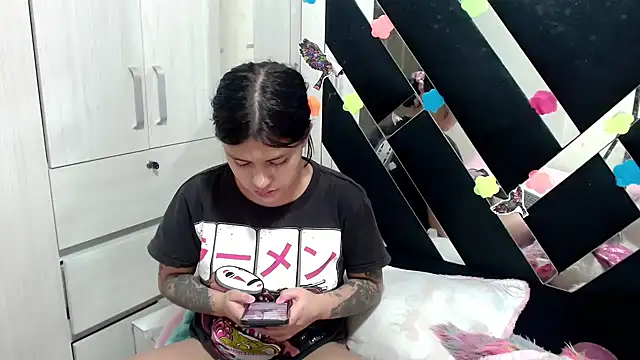 Snapshot of katery_wok11 chatting on 11.04.25 katery wok11 online show from 11.04.25