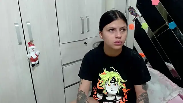 Snapshot of katery_wok11 chatting on 11.19.25 katery wok11 online show from 11.19.25