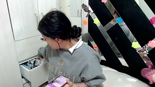 Snapshot of katery_wok11 chatting on 11.27.25 katery wok11 online show from 11.27.25