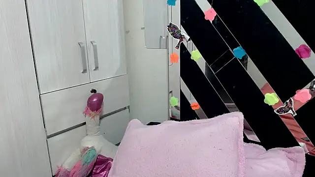 Snapshot of katery_wok11 chatting on 12.02.25 katery wok11 online show from 12.02.25