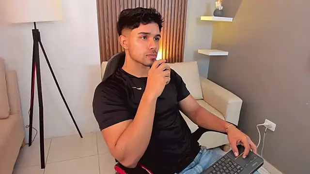 liam collins21 online show from 02.18.25