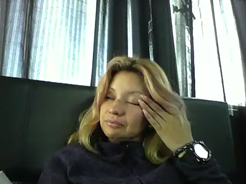 Snapshot of Paulita_x3 chatting on 02.04.25 Paulita x3 online show from 02.04.25