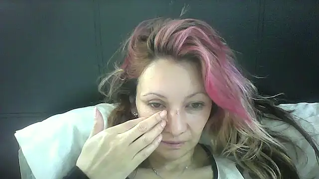 Snapshot of Paulita_x3 chatting on 02.05.25 Paulita x3 online show from 02.05.25