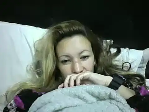 Snapshot of Paulita_x3 chatting on 10.31.25 Paulita x3 online show from 10.31.25