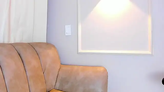 Lia walton online show from 03.18.25