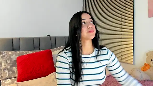 Gigi-bom online show from 04.14.26