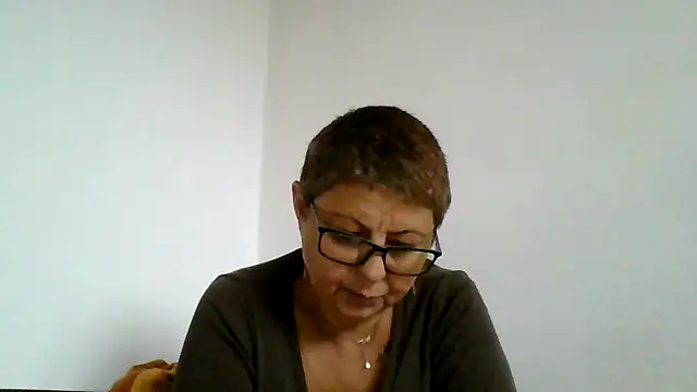 roseblak42 online show from 10.06.25