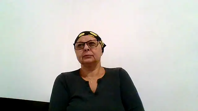 roseblak42 online show from 11.14.25