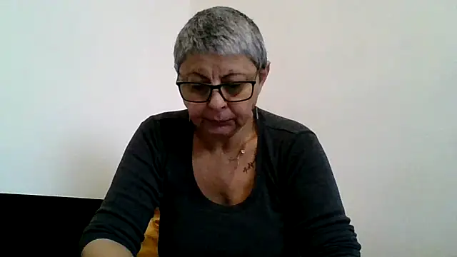 roseblak42 online show from 12.23.25