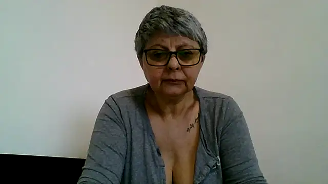 roseblak42 online show from 03.28.26