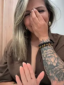  Abril-Office1 online show from 12.20.24