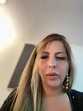  Abril-Office1 online show from 04.13.26