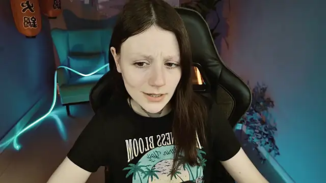 Snapshot of VeliraBraitberg chatting on 01.09.25 VeliraBraitberg online show from 01.09.25