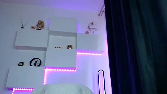 arianatattoos online show from 04.18.26