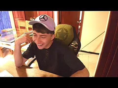 Fun Whit Alexxx online show from 12.22.25