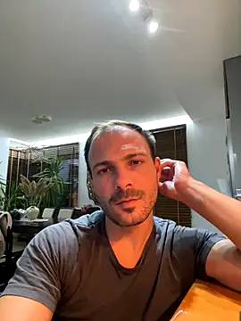 Adventurehotman online show from 09.18.25