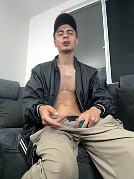 Snapshot of Stiven_CL chatting on 02.23.25 Stiven CL online show from 02.23.25