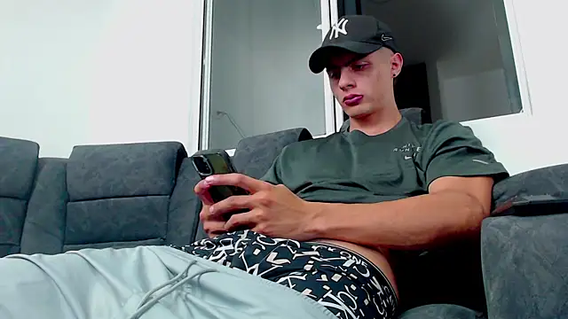 Snapshot of Stiven_CL chatting on 09.29.25 Stiven CL online show from 09.29.25