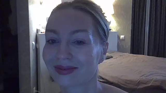 ZarinaSwift online show from 10.22.25