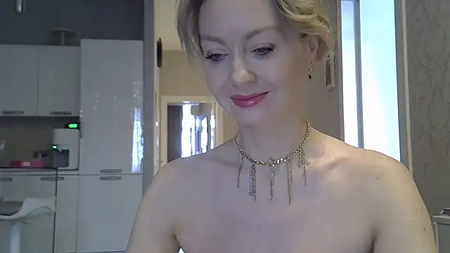 ZarinaSwift online show from 03.12.26