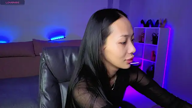  MIURA  online show from 11.13.25