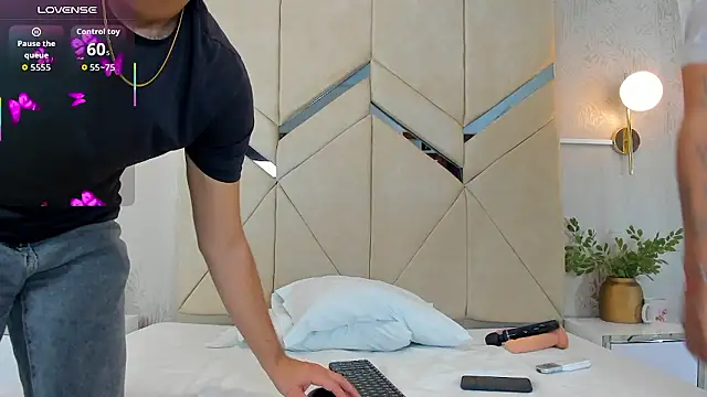 Snapshot of LiaVelez chatting on 01.09.26 LiaVelez online show from 01.09.26