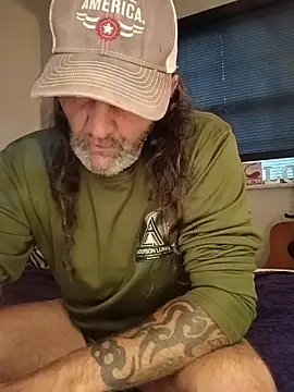 Snapshot of Hotbodyscottie chatting on 10.30.25 Hotbodyscottie online show from 10.30.25