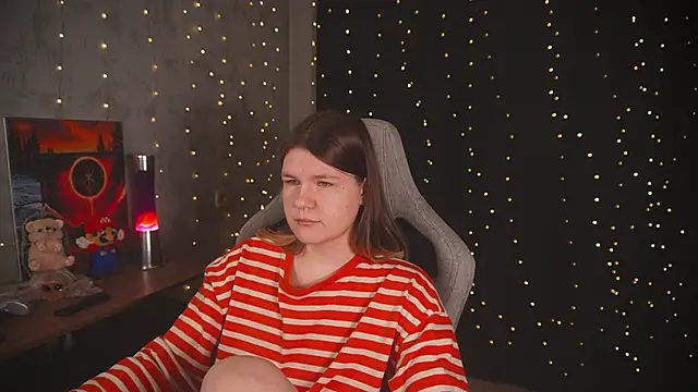 cuteamberlyyy online show from 12.22.25