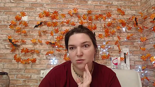 Amelia Kiss  online show from 11.05.25