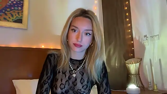 SirenaBelle online show from 11.16.25