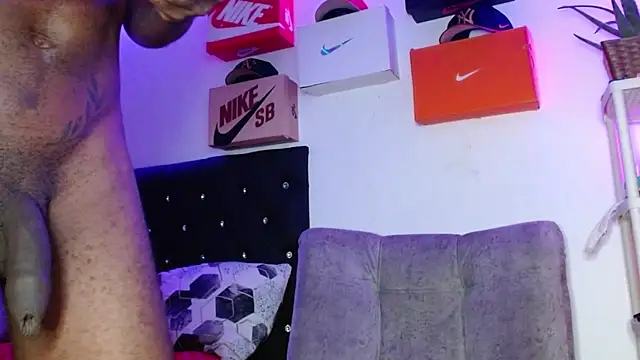 king  Black online show from 02.18.25