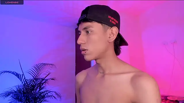 Levin Hikaru online show from 10.02.25