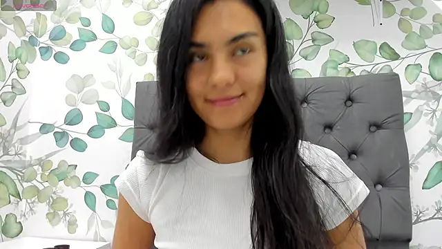 atilanadiaz7 online show from 12.11.24