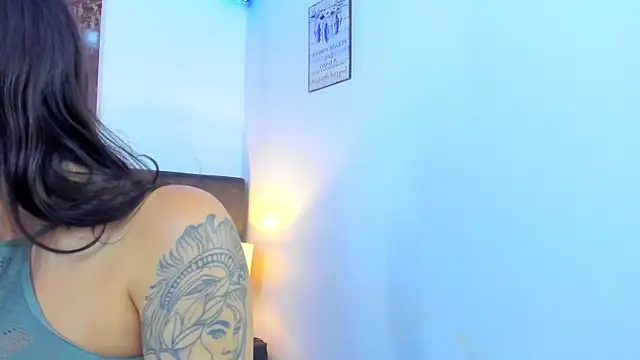 Snapshot of Camila_Coxx chatting on 01.14.25 Camila Coxx online show from 01.14.25