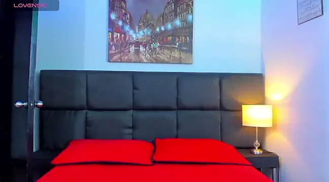 Snapshot of Camila_Coxx chatting on 02.01.25 Camila Coxx online show from 02.01.25