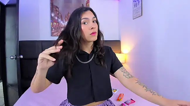 Snapshot of Camila_Coxx chatting on 03.17.25 Camila Coxx online show from 03.17.25