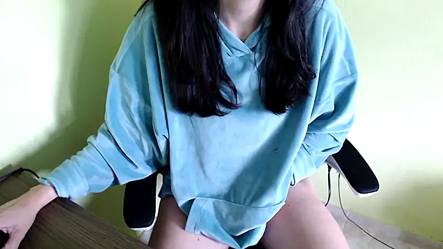 Snapshot of samantha_s69 chatting on 12.16.25 samantha s69 online show from 12.16.25