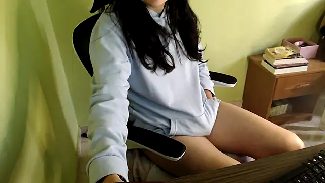 Snapshot of samantha_s69 chatting on 04.18.26 samantha s69 online show from 04.18.26