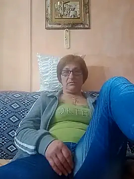 Snapshot of passione503 chatting on 02.18.25 passione503 online show from 02.18.25