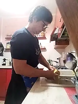 Snapshot of passione503 chatting on 11.02.25 passione503 online show from 11.02.25