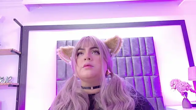 Snapshot of MeryStone chatting on 09.18.25 MeryStone online show from 09.18.25